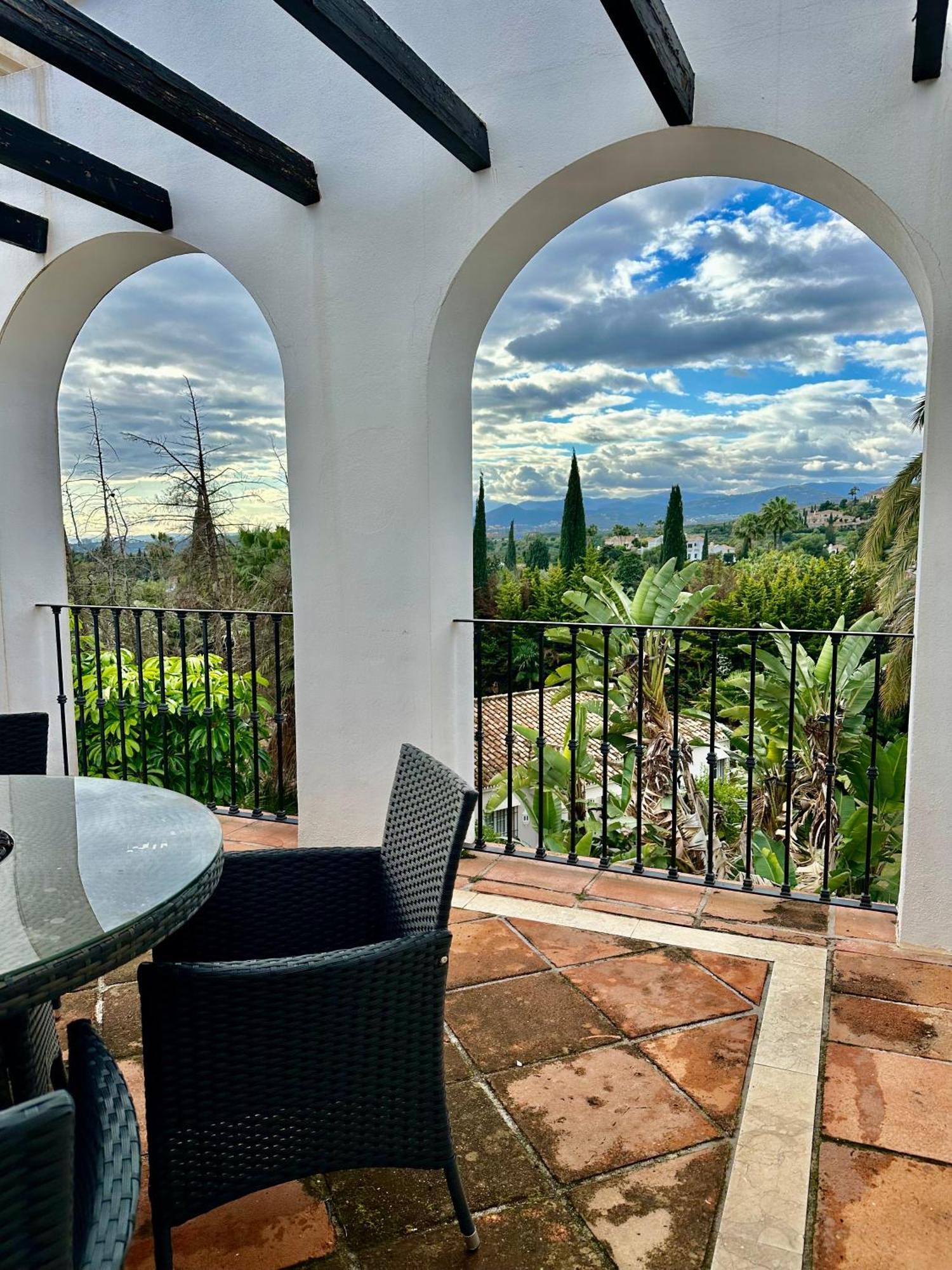 Duplex-penthouse With Stunning Panoramic View *